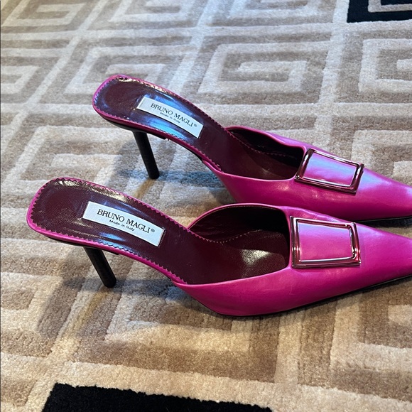 Bruno Magli Fuchsia Heeled Mules - Picture 4 of 13